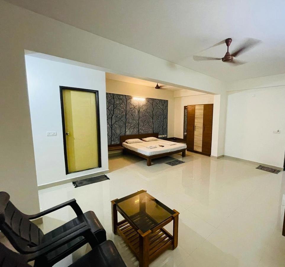 Hotel Radha Pangala Екстериор снимка