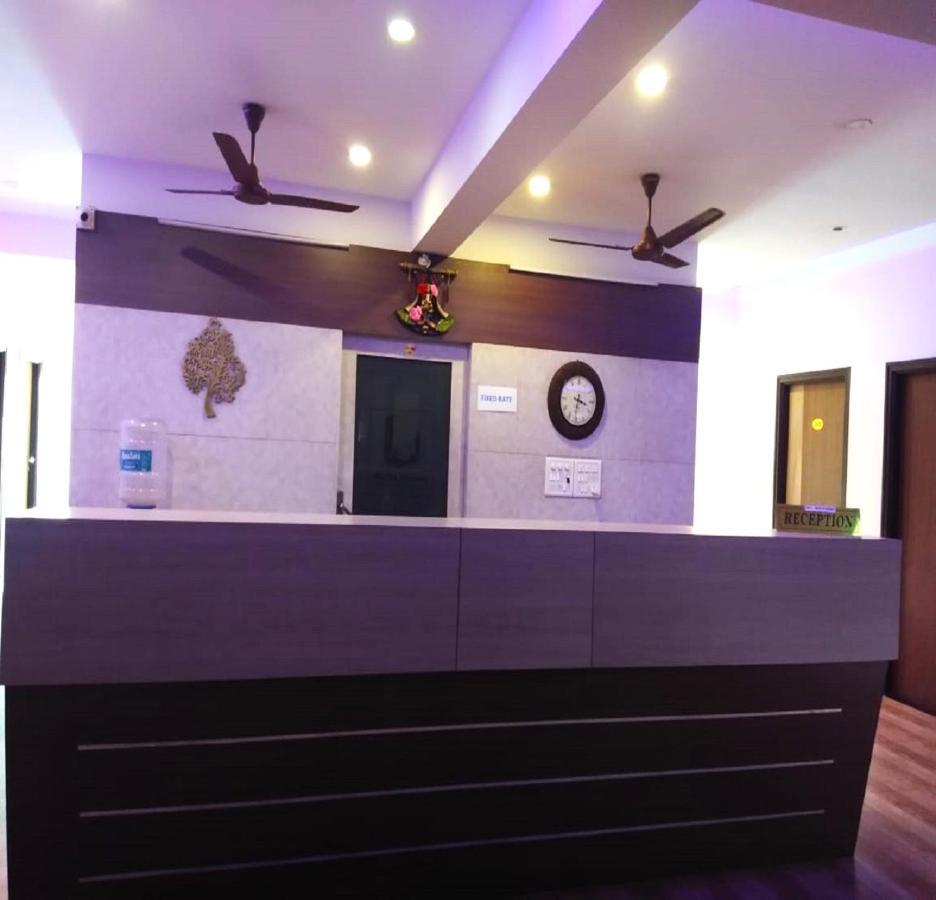 Hotel Radha Pangala Екстериор снимка
